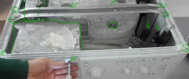 come sostituire vasca lavatrice 4 passaggio liberare vasca da sopra