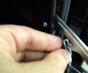 Come smontare sportello forno ariston