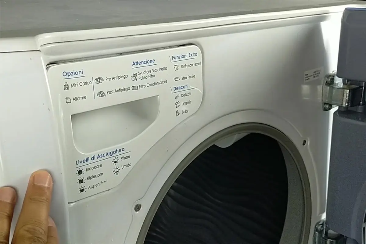 asciugatrice non scarica acqua nella vaschetta