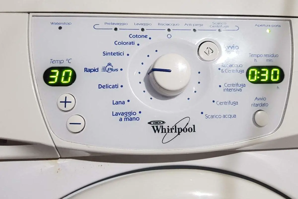 codici errore lavatrici awm whirlpool