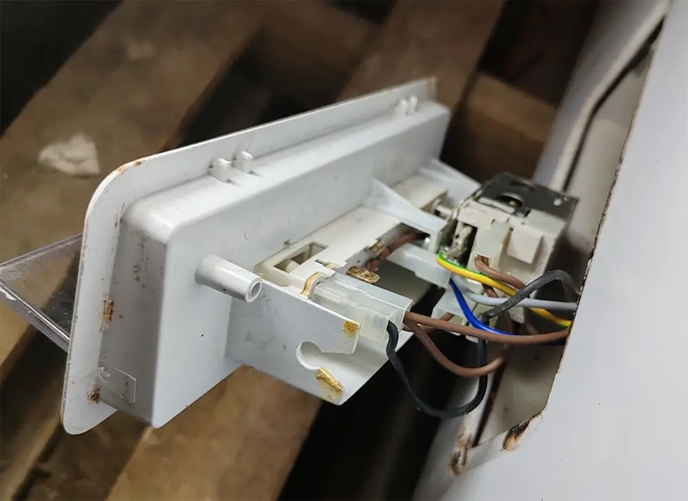 collegamenti termostato congelatore pozzetto