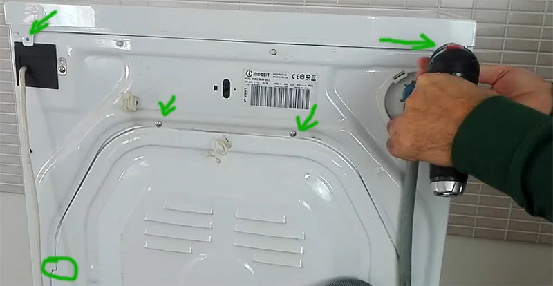 come sostituire vasca lavatrice 2 passaggio smontare top e pannello posteriore
