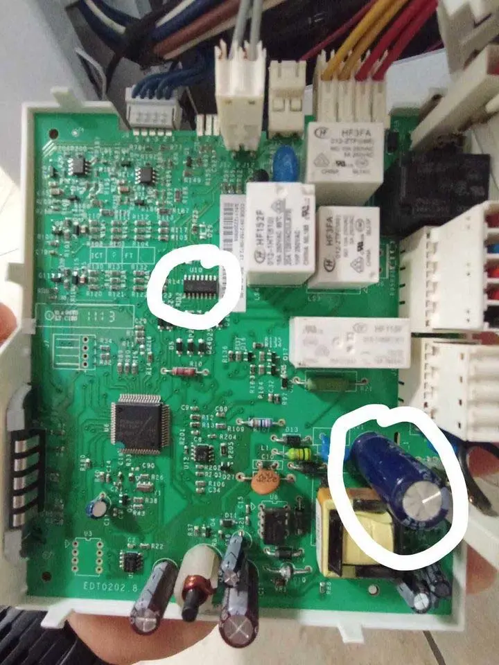 condensatore scheda asciugatrice hotpoint