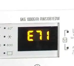 Errore E71 lavatrice Electrolux