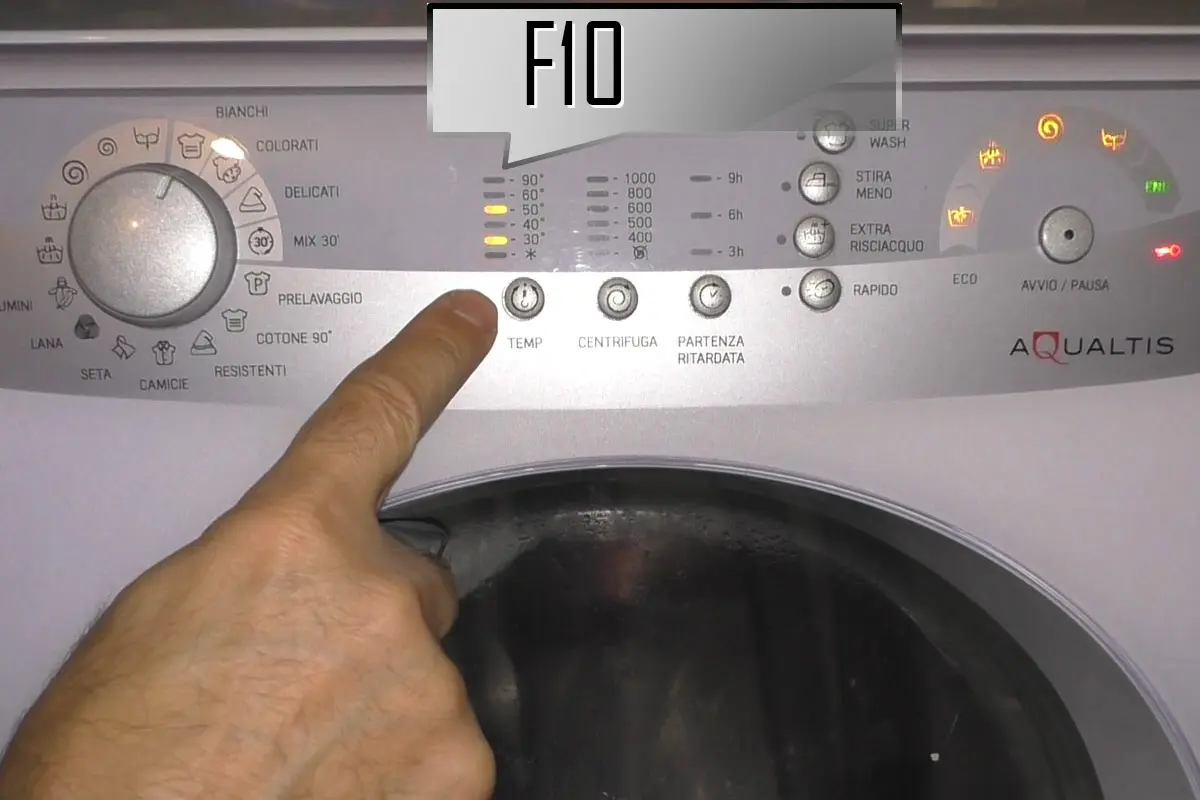 errore f10 lavatrice aqualtis