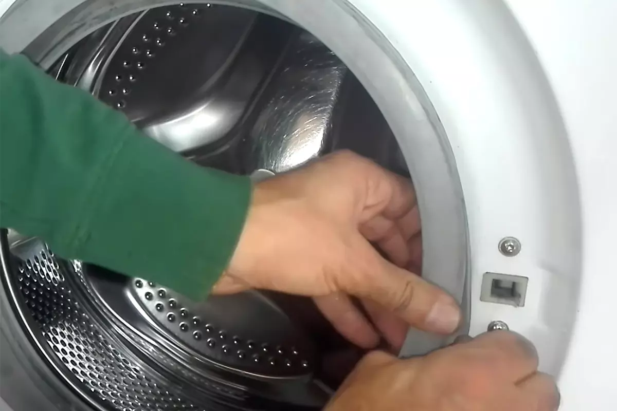 fissaggio guarnizione lavatrice su oblò