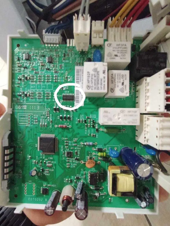 micro regolatore di tensione u10 scheda asciugatrice hotpoint