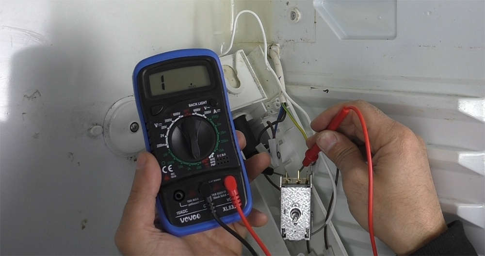 Test con multimetro termostato.