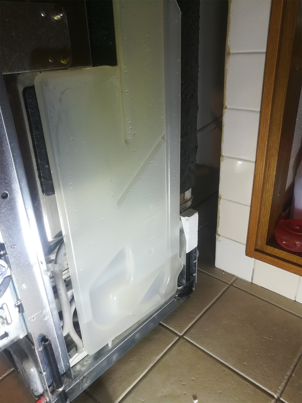 turbo dry lavastoviglie hotpoint con acqua